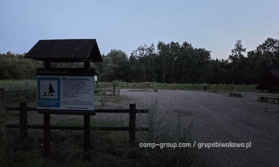 Wieniec Zdrój parking i wiaty