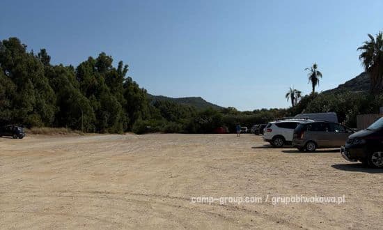 Parking z bezpośrednim zejściem na plażę